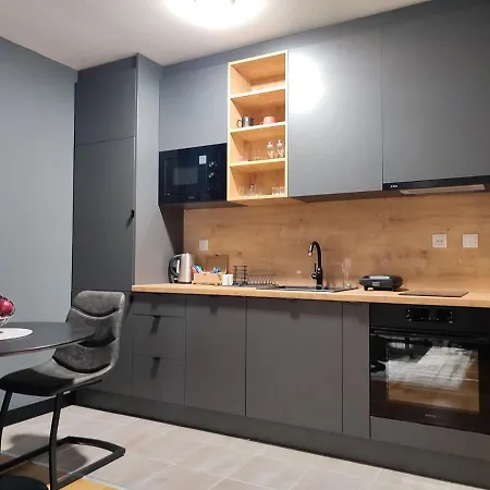 Apartman 62, Istocno - Lukavica Apartment