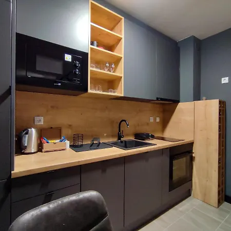 Apartman 62, Istocno - Lukavica